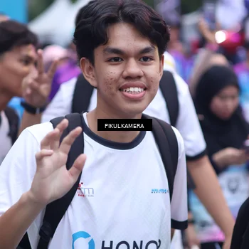 Runner Photo 7092046
