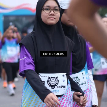 Runner Photo 7092098