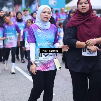 Runner Photo 7092244