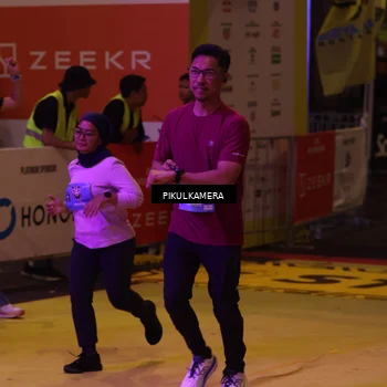 Runner Photo 7092459