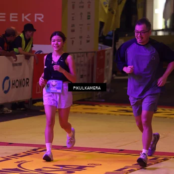 Runner Photo 7092472
