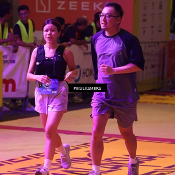Runner Photo 7092476