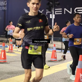 Runner Photo 7092613