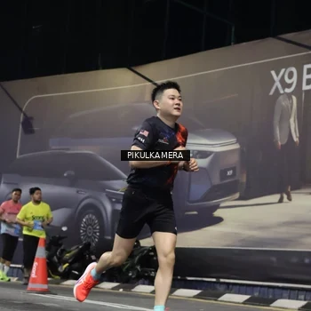 Runner Photo 7092624