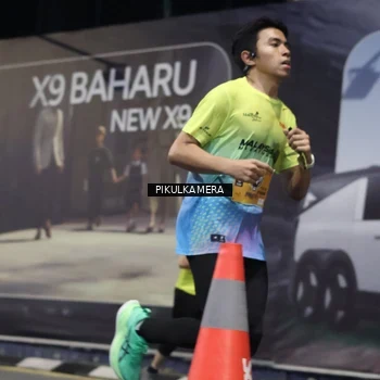 Runner Photo 7092630