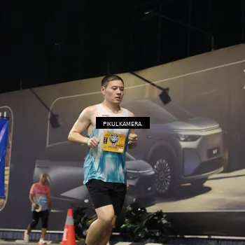 Runner Photo 7092654