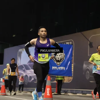 Runner Photo 7092681