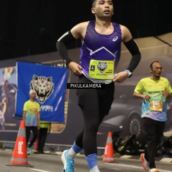 Runner Photo 7092688