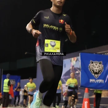 Runner Photo 7092696