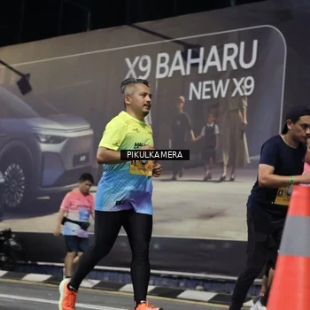 Runner Photo 7092704