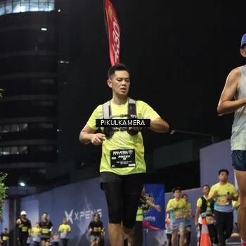 Runner Photo 7092709