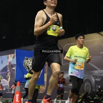Runner Photo 7092813
