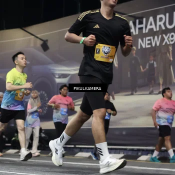 Runner Photo 7092818