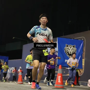 Runner Photo 7092849