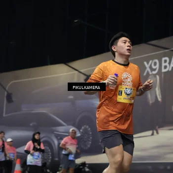 Runner Photo 7092860
