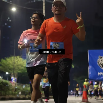 Runner Photo 7092873