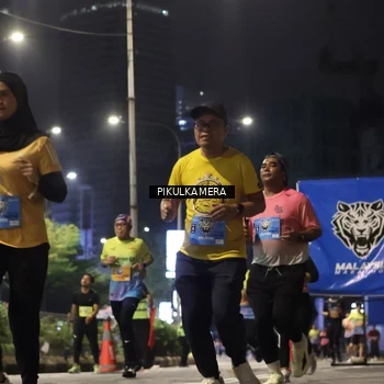 Runner Photo 7092898