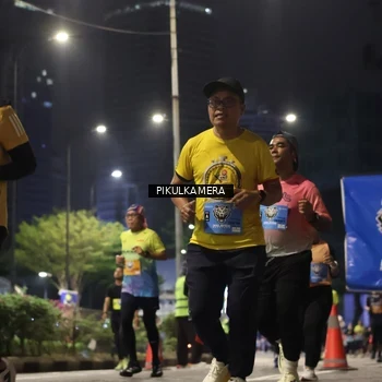 Runner Photo 7092900