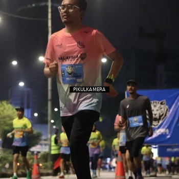 Runner Photo 7092901