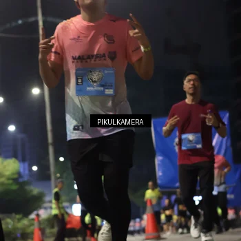 Runner Photo 7092930