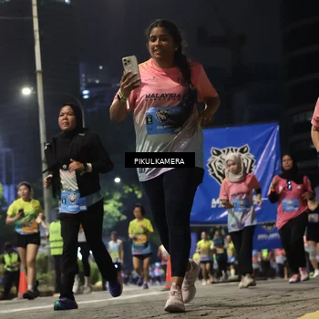 Runner Photo 7092953