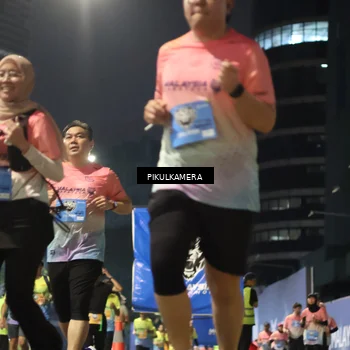 Runner Photo 7093011
