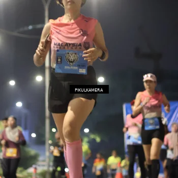 Runner Photo 7093013
