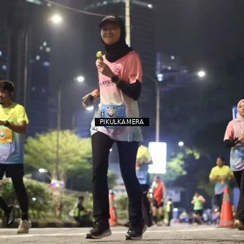 Runner Photo 7093020