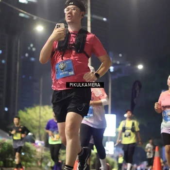 Runner Photo 7093056