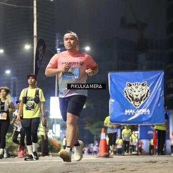 Runner Photo 7093060