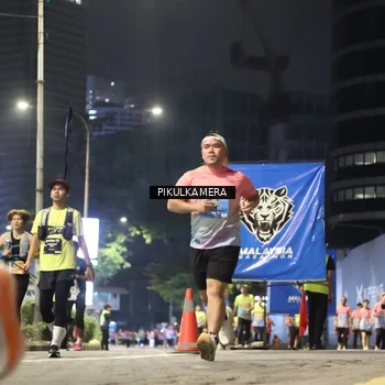 Runner Photo 7093061