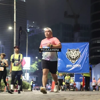 Runner Photo 7093063