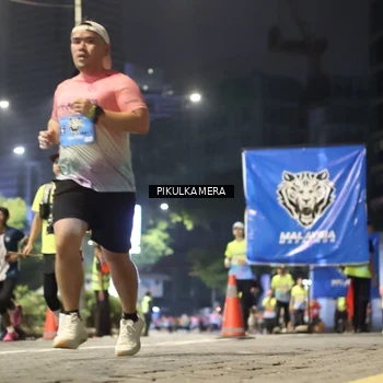 Runner Photo 7093066