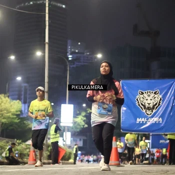Runner Photo 7093067