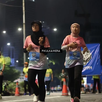 Runner Photo 7093069