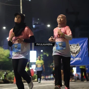 Runner Photo 7093070