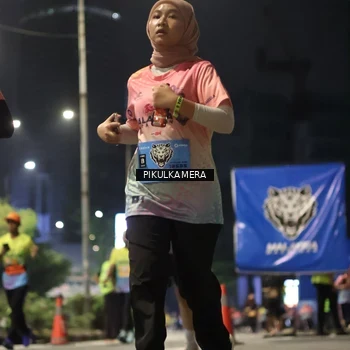 Runner Photo 7093074