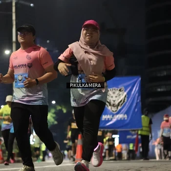 Runner Photo 7093085