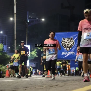 Runner Photo 7093089