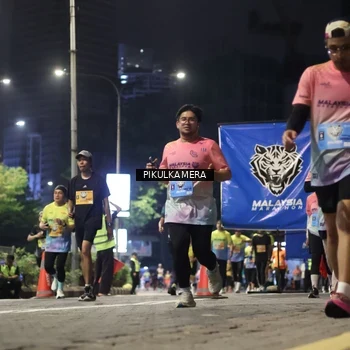 Runner Photo 7093090