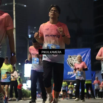 Runner Photo 7093117