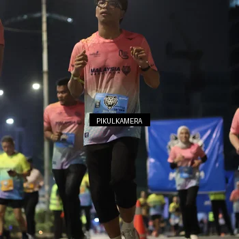 Runner Photo 7093129