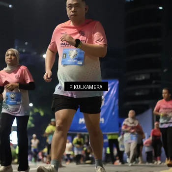 Runner Photo 7093130