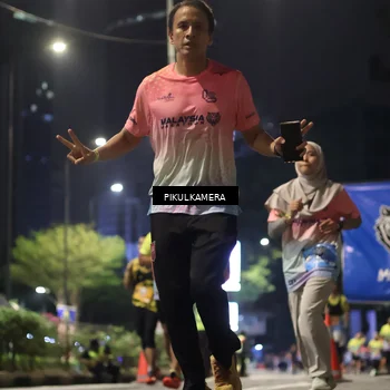 Runner Photo 7093134