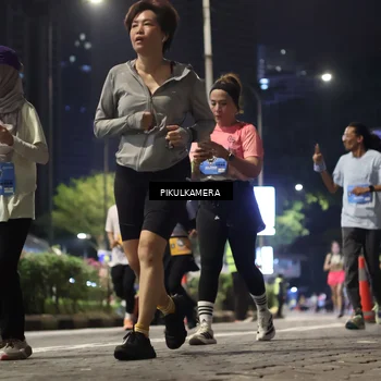Runner Photo 7093142