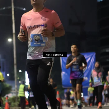 Runner Photo 7093162