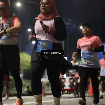Runner Photo 7093165