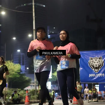 Runner Photo 7093188