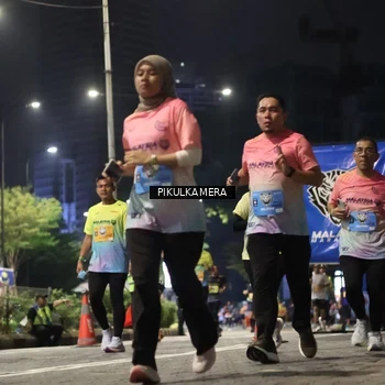 Runner Photo 7093197