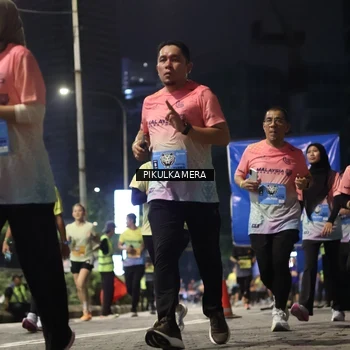 Runner Photo 7093202